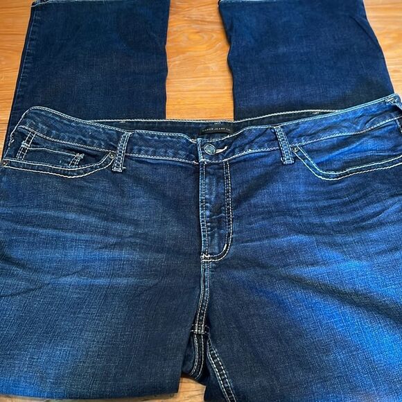 Silver JeansβSuki Slim Boot 22 - Picture 3 of 12